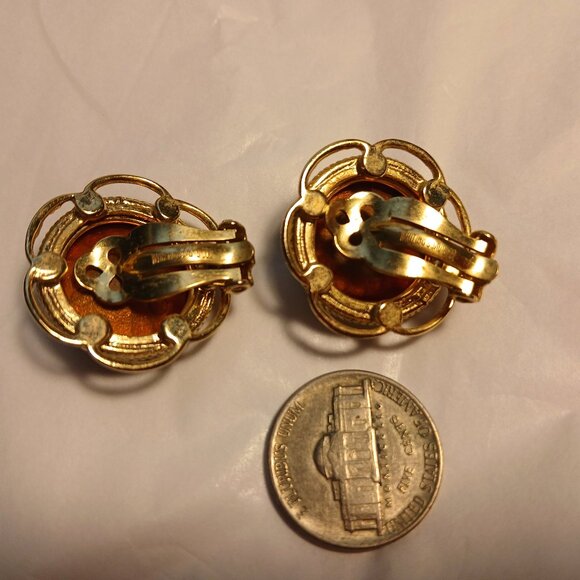 Vtg Whiting & Davis Watermelon Rivoli Heliotrope Rhinestone Clip Earrings 1 in - Picture 2 of 7